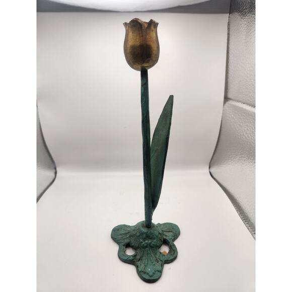 Brass tulip candle holder pair beautiful form - Picture 2 of 11